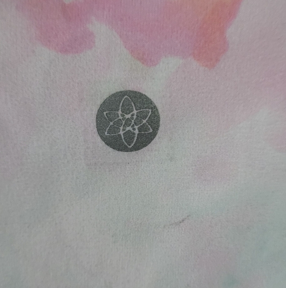 Harmony Balance Watercolor Print Bra Crop Top - Picture 4 of 10